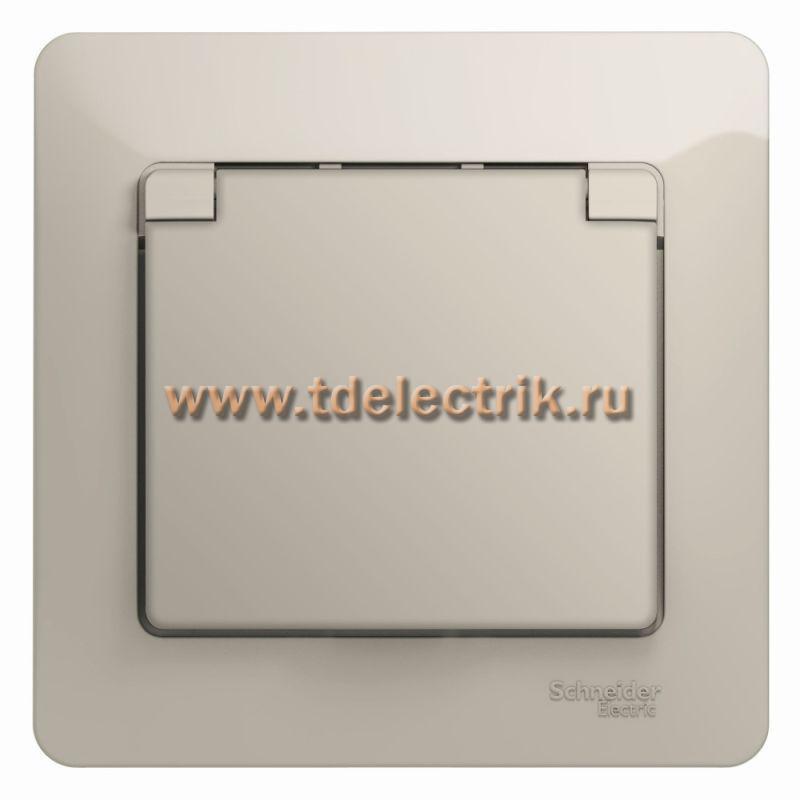 Фотография №1, GLOSSA РОЗЕТКА с зазем. со шторками с крышкойIP2016А 250В в сбореМОЛОЧНЫЙ